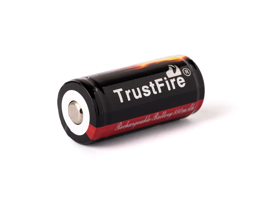 Trustfire 16340 880mAh 3.6V - 3.7V PCB protected – product overview Trustfire 16340 880mAh 3.6V - 3.7V PCB protected – product overview